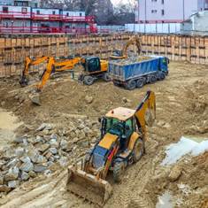 Imagen que contiene exterior, edificio, pila, construccin

Descripcin generada automticamente